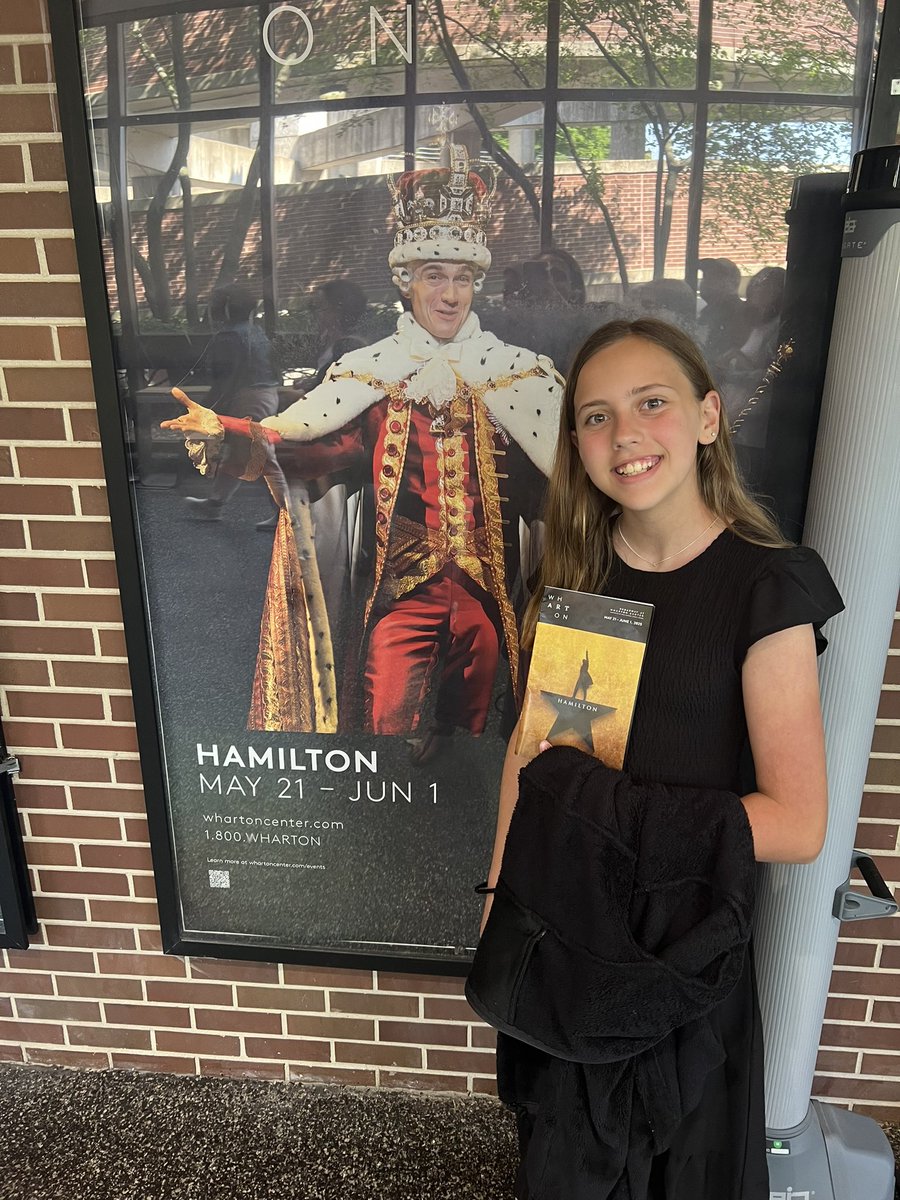 🎶 Look around look around at how lucky we are to be alive right now ⭐️
Grateful for the <a href="/HamiltonMusical/">Hamilton</a> lottery and having the <a href="/WhartonCenter/">Wharton Center</a> in our backyard. This #AngelicaTour cast was beyond amazing and had a front row seat to my tears.