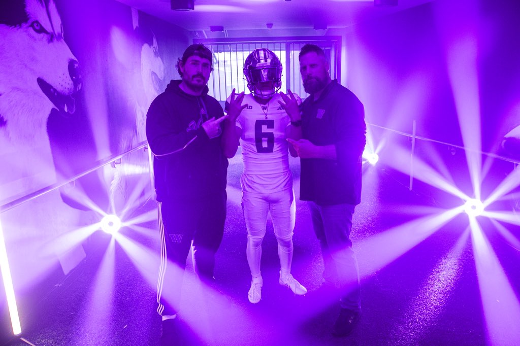 CJWallaceSJB's tweet image. HOME ☔️☔️ @CoachPetrilli @froelich51 @UW_Football