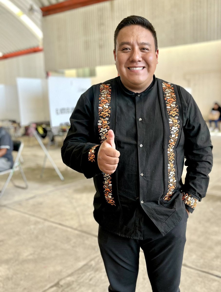 adrianzacate's tweet photo. Con gran entusiasmo hice valer mi derecho al voto en esta Primera Elección de Integrantes del Poder Judicial en México 🗳️ #ElecciónJudicial https://t.co/ewSCc00tC5