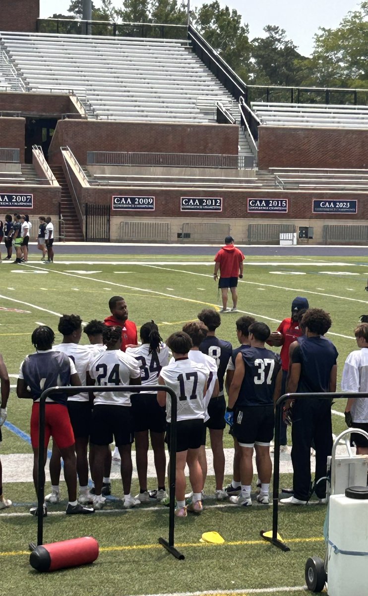CullenBurch26's tweet image. Had a great day at U of R camp today! Fun to work hard and compete! Thanks to @RussHuesman @coachjtaylorjr and @CoachM_Cummings for hosting. Look forward to getting back on campus. Go Spiders!
