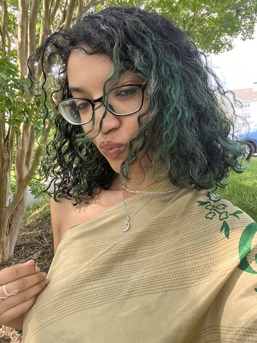 cetosdaughter's tweet image. HAPPY PRIDE FROM YOUR FAVORITE NONBINARY BISEXUAL