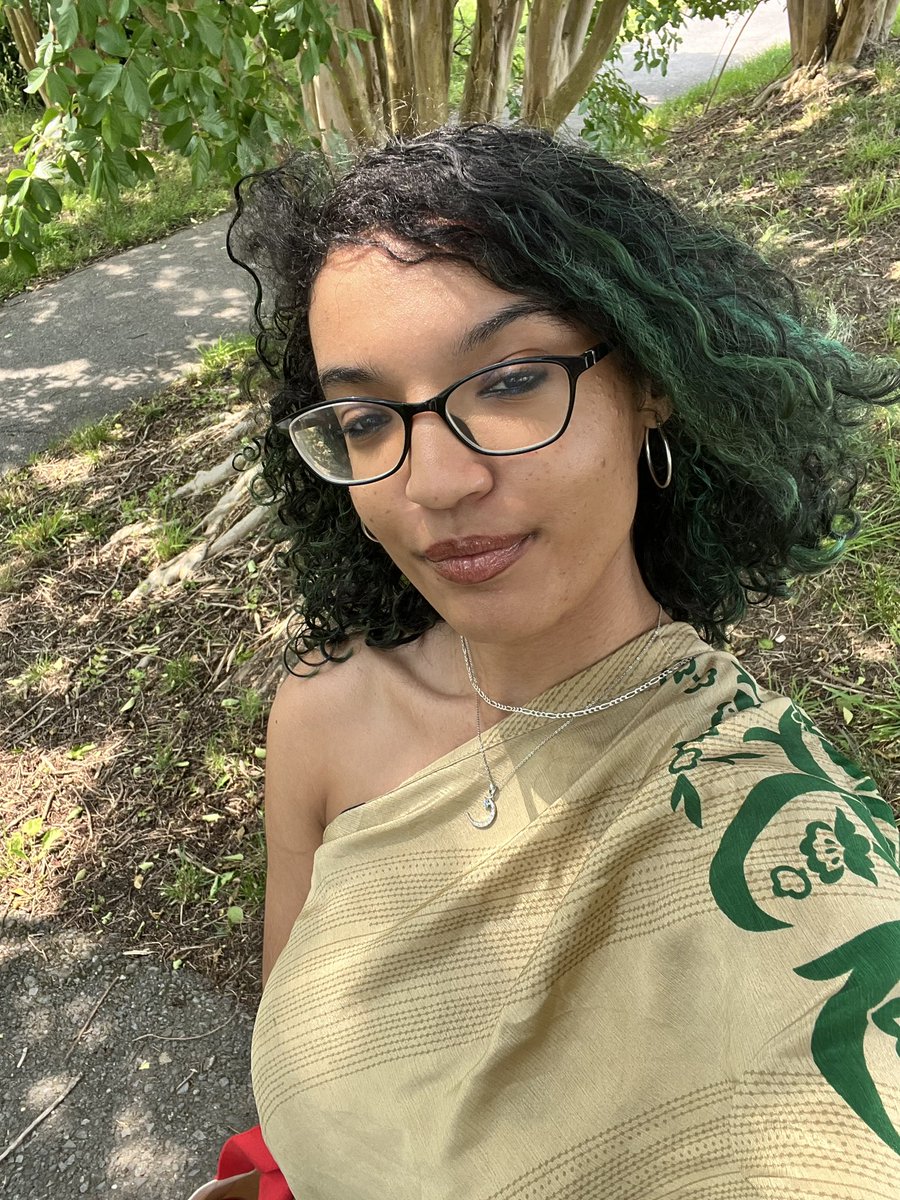 cetosdaughter's tweet image. HAPPY PRIDE FROM YOUR FAVORITE NONBINARY BISEXUAL