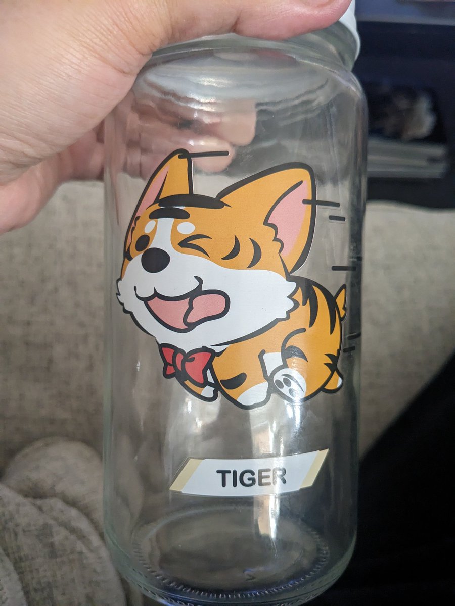 EmmaLLopez's tweet photo. tried a new local #boba place called boba pups and bought this glass cuz it reminded me of baek youngchan from xxxbuddy 😃 https://t.co/FyXzW1ekbH