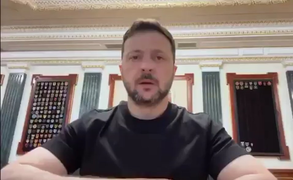Sarcastic_Sai's tweet photo. #BREAKING🚨🚩 #Russia has launched ballistic missile strikes on capital #Kyiv & other regions across #Ukraine️ #Ukrainian #President #Zelensky addresses the nation.
Just ahead of planned peace talks in #lstanbul, Ukraine has destroyed 40 #aircraft deep inside Russian #territory. https://t.co/r3f2cbjP9H