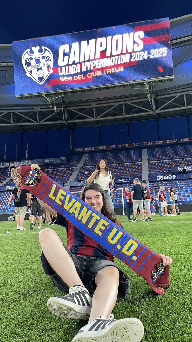 Final feliç 💙❤️🐸