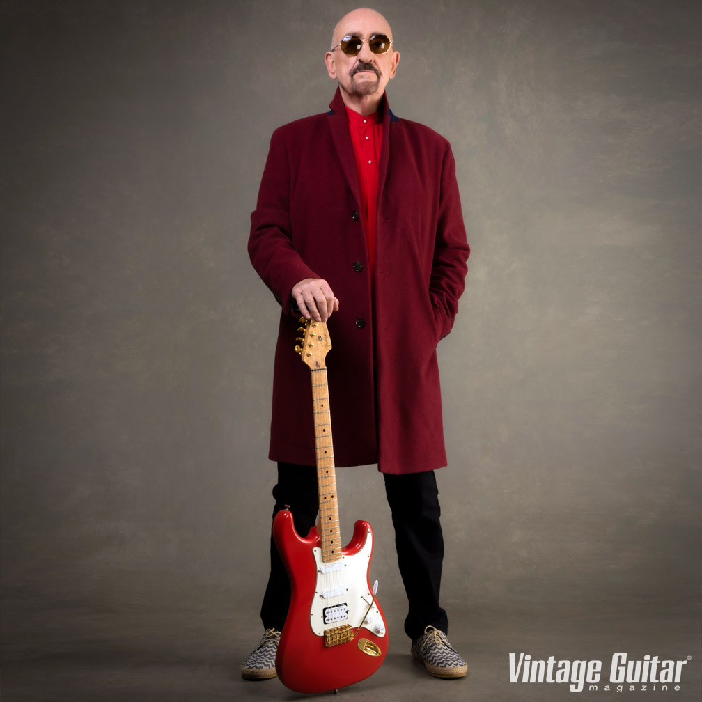 Dave Mason with Chris Epting
Guitarist/vocalist/songwriter Dave Mason has endured the familiar rock-star highs and lows in his unusual career, and several unique experiences are covered in this autobiography... READ THE FULL ARTICLE: vintageguitar.com/78422/dave-mas…