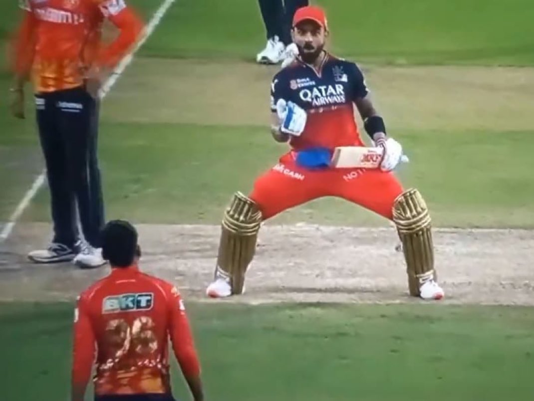 Aisa pehli baar hua hai 17-18 saalon mein! 
 IPL trophy ayegi #RCB ya #PBKS ke jaalon mein! 

#PBKSvsMI #RCBvsPBKS #ViratKohli #ShreyasIyer #IPL2025