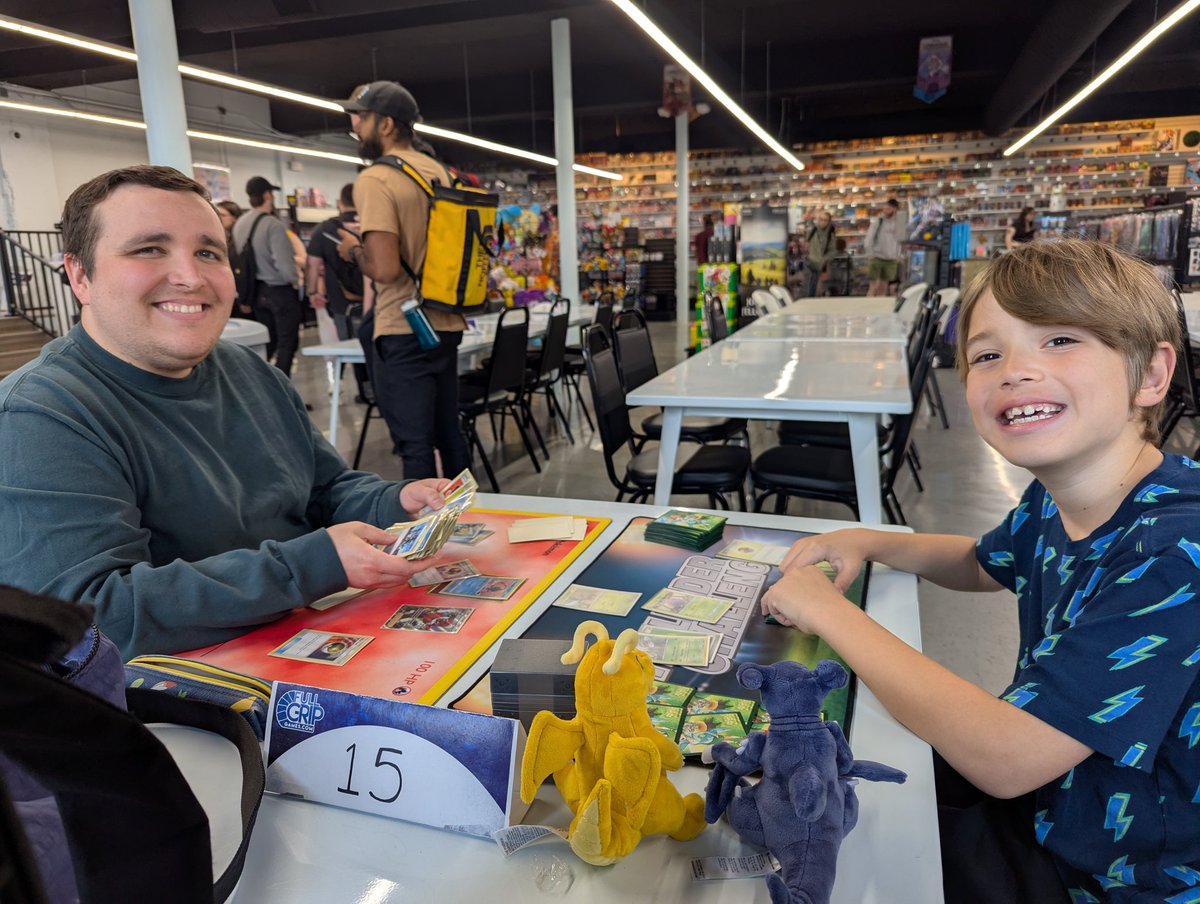 We didn't make the top-cut, but we're still all smiles. Having a blast with <a href="/morsemakes/">morse</a> at <a href="/FullGripTCG/">Full Grip Games</a> #GLC