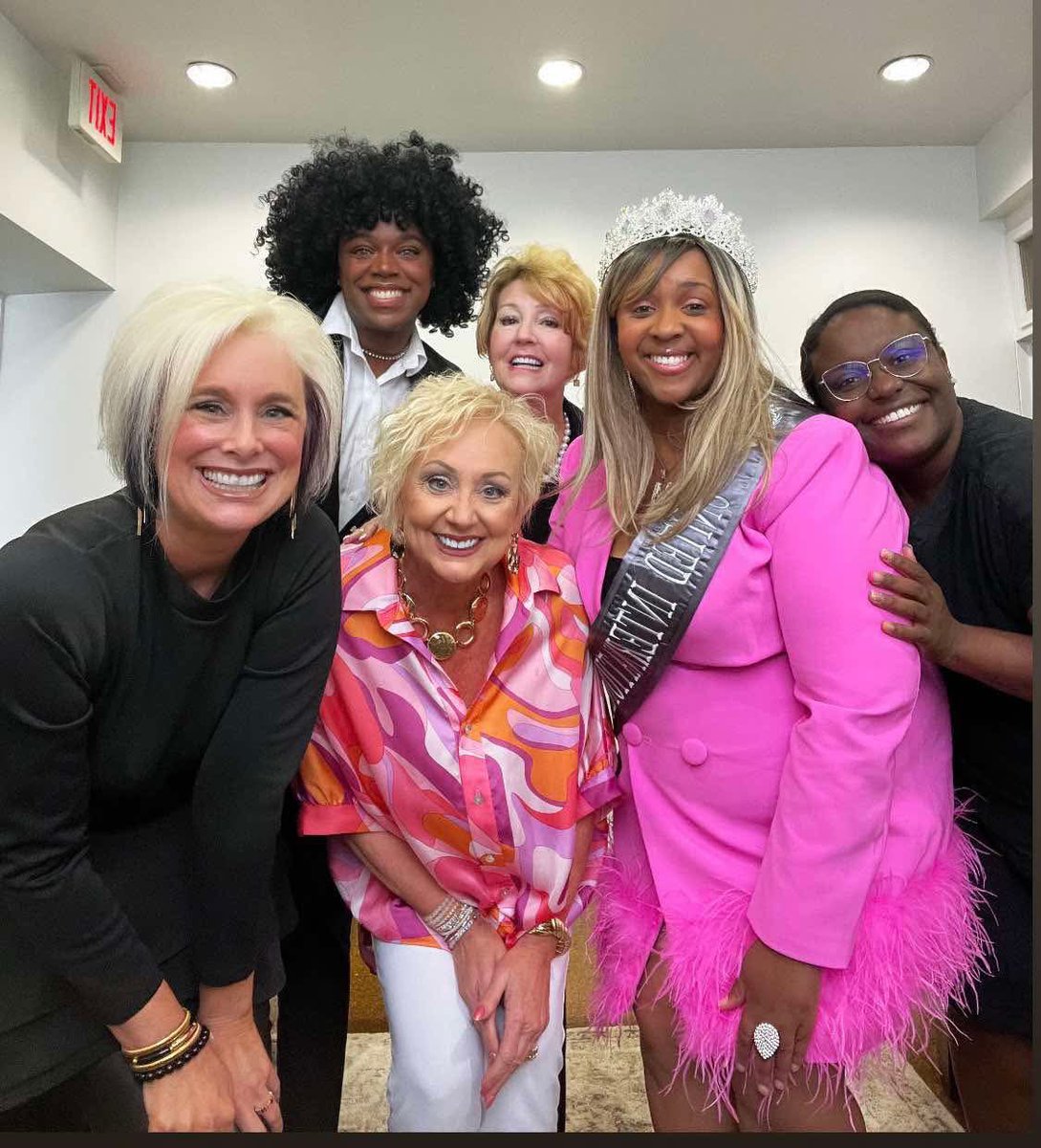 #MSSpokeamodel
What an amazing time I’m having judging the “Pageant Perfect” with these beauties in Newnan, GA. These young ladies are stunning on stage! It’s hard to judge 😲😲 Great job girls 👏👏👏
#marvelousmarissa #marvelousmarissaonthego #PageantJudge #UIE #pageantperfect