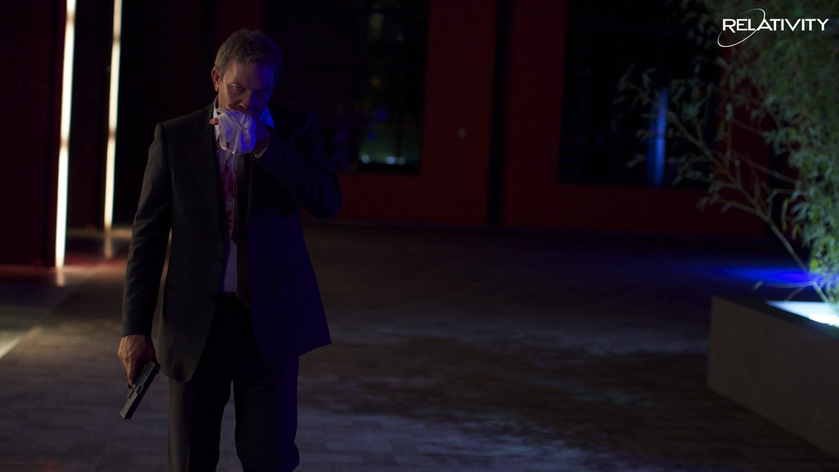 Relativity's tweet photo. If he fails, the world falls. Don't miss Kevin Costner in the heart-pounding action #3DaysToKill

https://t.co/QdHTER03XJ 👈

#relativitymedia #kevincostner #amberheard #haileesteinfeld #actionmovies #thrillermovies #spythriller #CIA #actionpackedthriller #movietime https://t.co/J9VgArnAKA