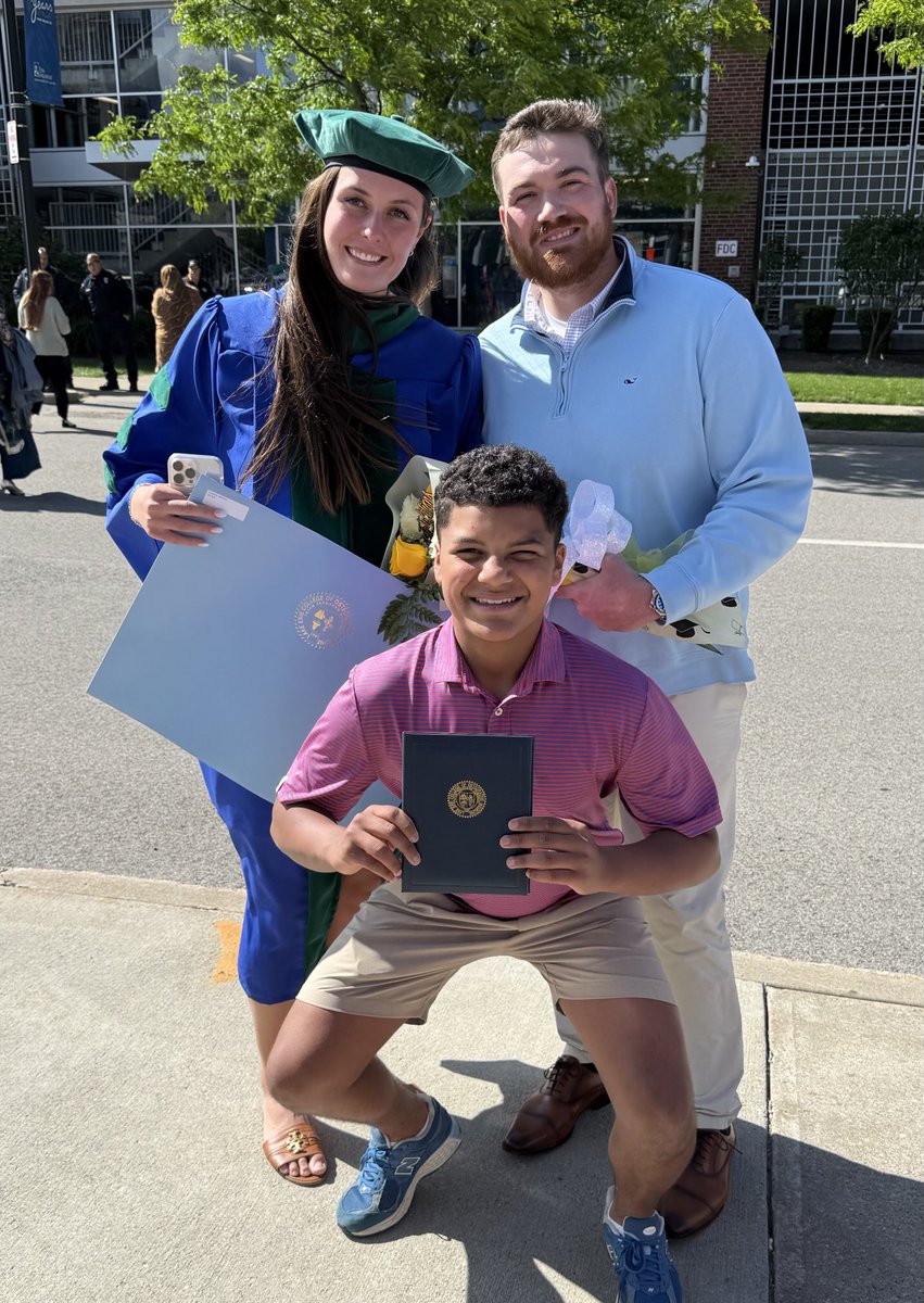 Jamesdesantis's tweet photo. 🎓Maddy!! 🩺 https://t.co/niJIgk0HGr