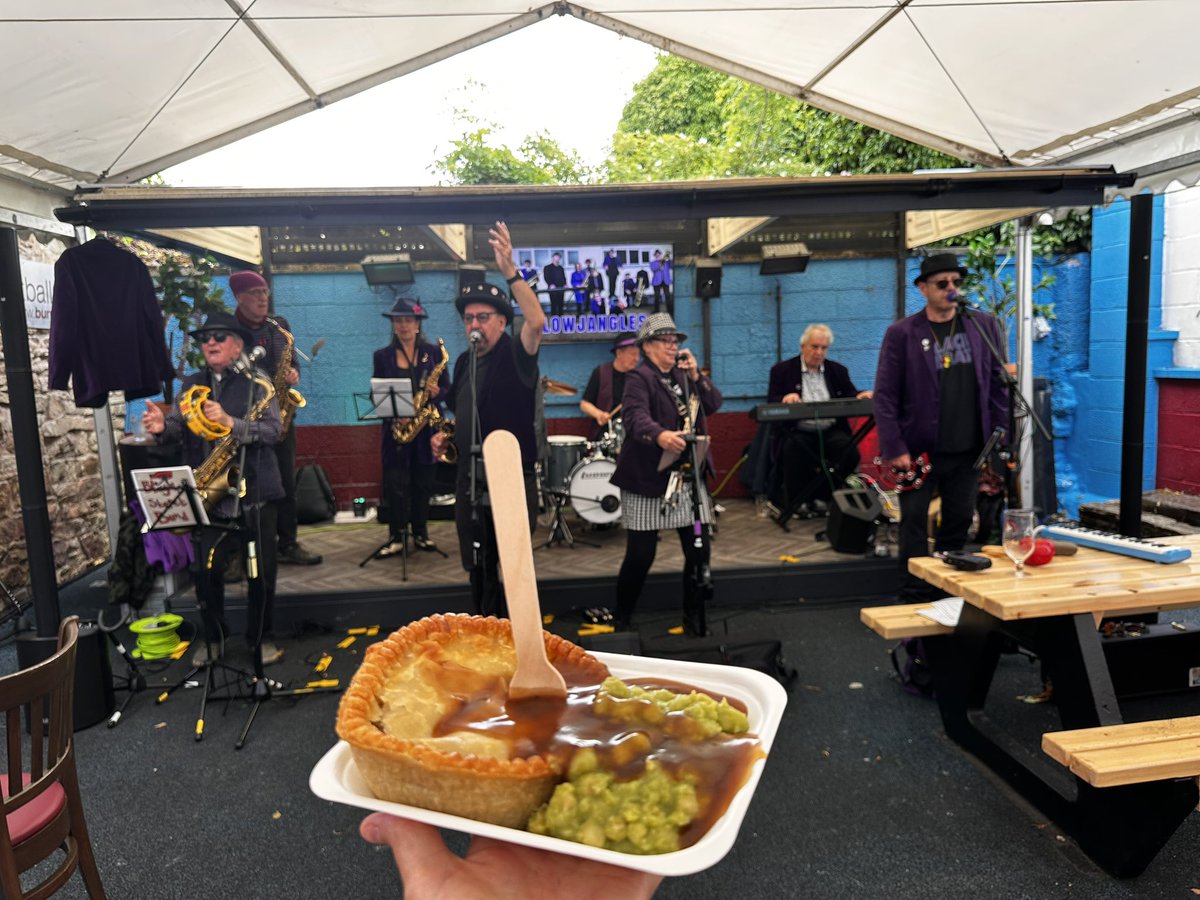 The most Burnley’ish way to celebrate!

Haffners pie, peas and gravy.

And a band on our beer garden stage 😎

Bliss.