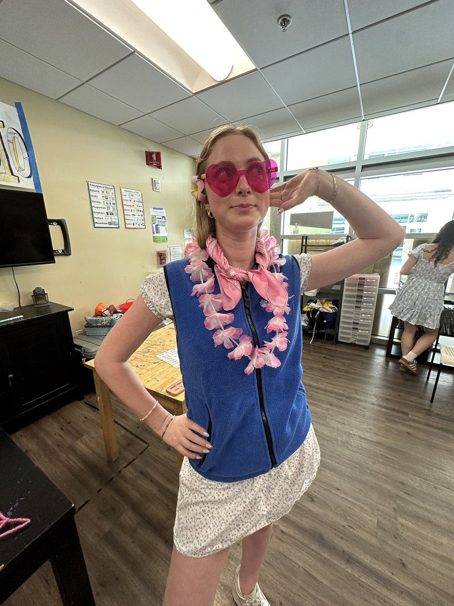 ALOHA summer✌️🌊 cuz Jessie NOW EATS CHEESE Manson is our new parliamentarian fresh off the boat💕🚢⚓️This Barbie is JEM’s 28th Term Madricha💘👩‍⚖️