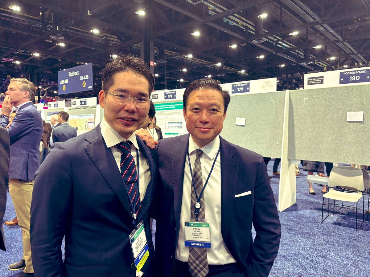 DrYujiUehara's tweet image. Grateful to catch up with friends, meet brilliant new colleagues, and soak up wisdom from giants who keep pushing oncology forward.@StephenVLiu @PatelOncology @stephanieplsaw @mollylisc @herbloong @drdaviddwlee @BenjaminBesseMD @drkevin_chua_lm @danieltanmd
#ASCO25 #LCSM