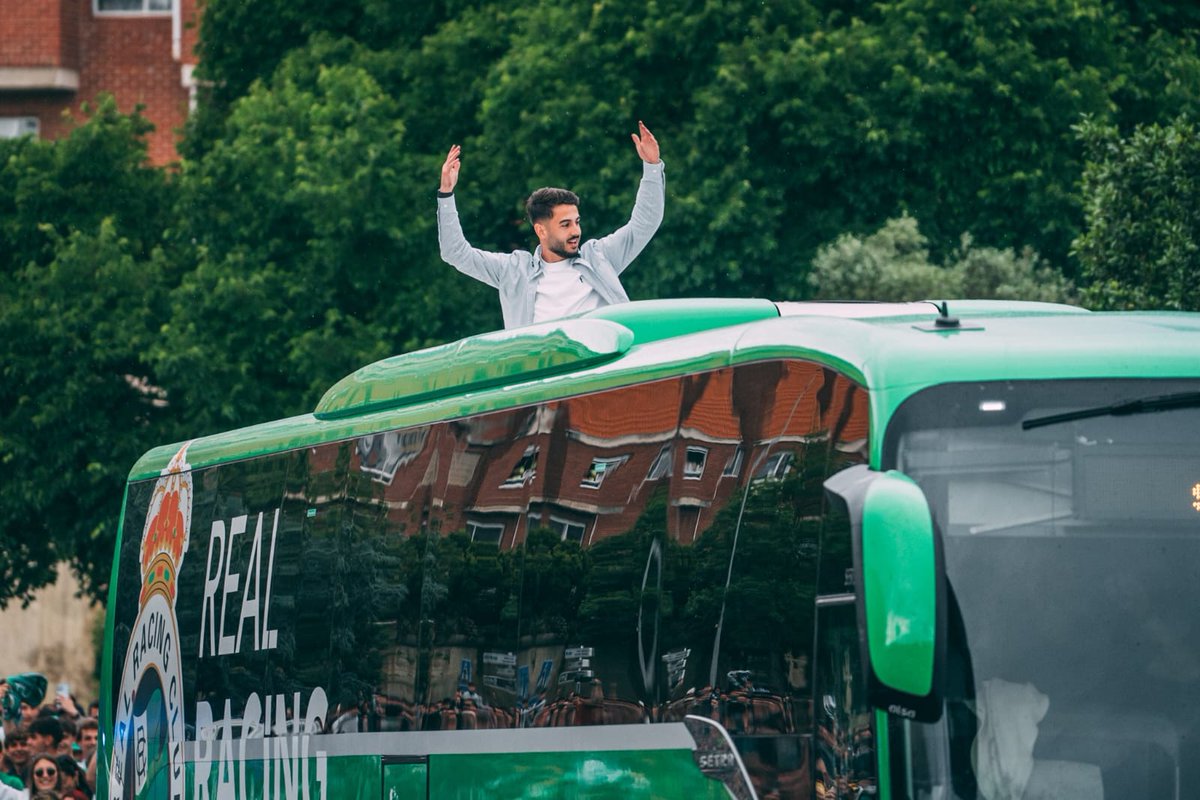 Este tio entendió lo que es el Racing. Uno di noi💚