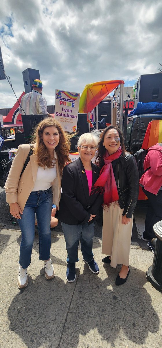 Lynn Schulman 舒曼琳 (@lynn4nyc) on Twitter photo Today is one of those rare times that Queens Pride is on the 1st Pride Day in June. #TeamLynn and I were out in force, marching with <a href="/NYCCouncil/">New York City Council</a>.
As we celebrated and greeted the crowds who cheered us on, I couldn't help but think of my late partner Adelaide, who is gone 7 Today is one of those rare times that Queens Pride is on the 1st Pride Day in June. #TeamLynn and I were out in force, marching with <a href="/NYCCouncil/">New York City Council</a>.
As we celebrated and greeted the crowds who cheered us on, I couldn't help but think of my late partner Adelaide, who is gone 7