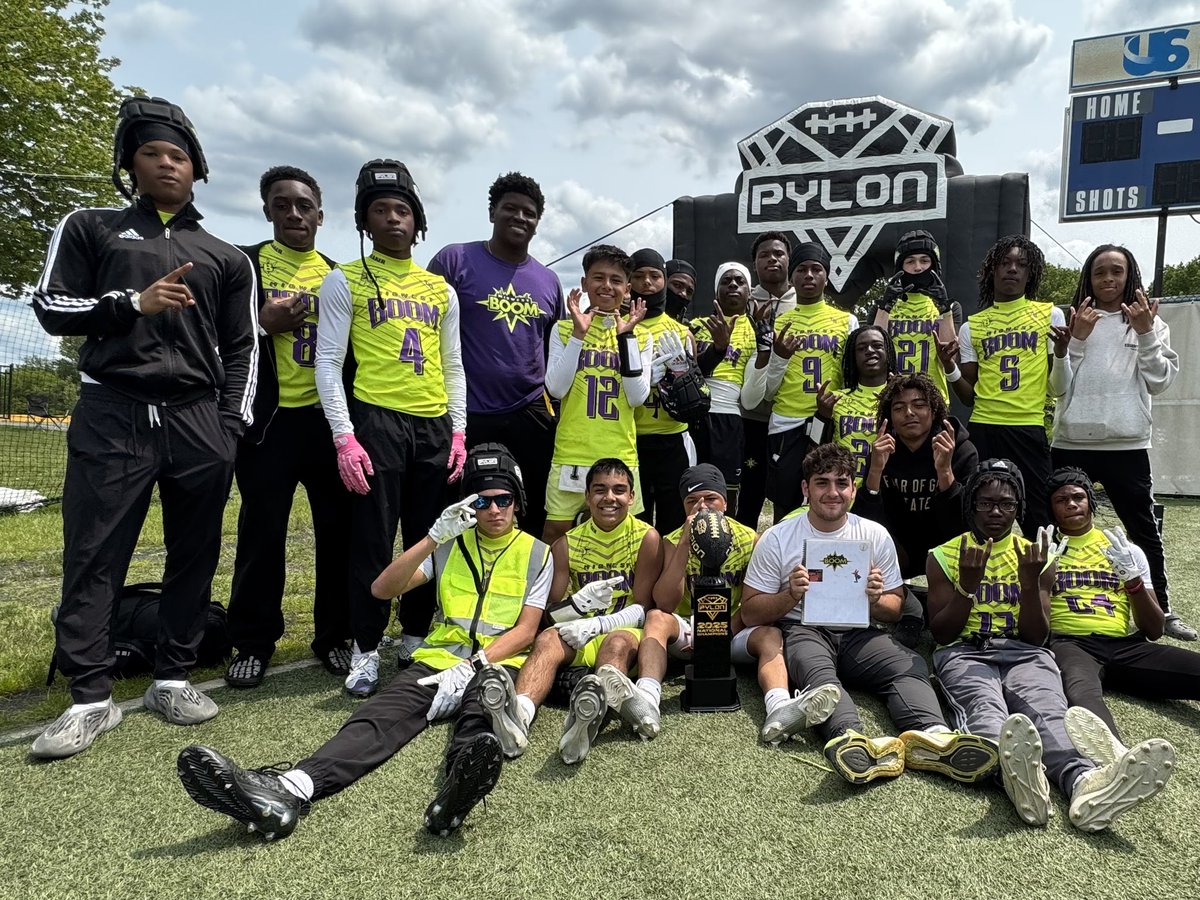 BOOMfootball's tweet photo. 𝗡𝗔𝗧𝗜𝗢𝗡𝗔𝗟 𝗖𝗛𝗔𝗠𝗣𝗦 💍

BOOM wins the 14u Pylon National Championship! The 23rd National Championship in organization history. https://t.co/v8JNZJWGgS