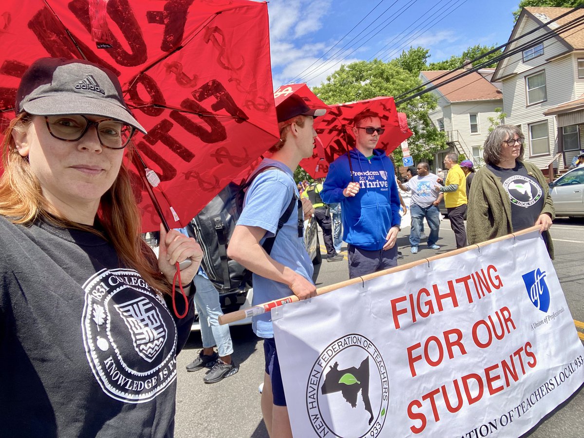 Another great day with <a href="/NHFT933/">New Haven Federation of Teachers Local 933</a> and our NHV community! Proud to be part of a union where rank and file members like Dee Marshall bring great ideas to the table like marching in the Freddy Fixer Parade!#fundourfuture #taxtherich #fightingfortheschoolsourstudentsdeserve