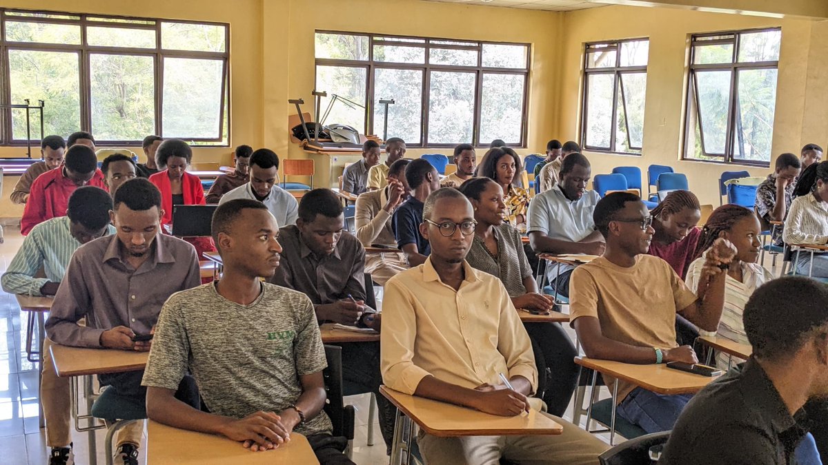 dushimitanga's tweet photo. Day 2 ✅
Diving deep into Comprehensive Abortion Care today at #CBCamp2025!
🌱 Powerful insights
🤝 Shared commitment
🩺 Youth-led change in action

Proud to be part of this journey with #MEDSAR .

#MEDSARDayCBCamp2025 #YouthForChange #ASRHMatters #HealthForAll https://t.co/p6GDWwIjfG