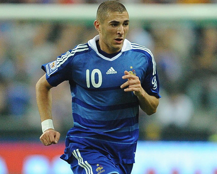 Qoly x LFB Vintage (@qoly_lfb) on Twitter photo ãæ°åã
ð«ð·ãã©ã³ã¹ä»£è¡š
2009 / adidas
ããŒã åè¢
#9 BENZEMA
ããŒã è¥å¹²ã®ãã©ã³ãéãã
2008幎8æãã䜿çšã®ããããåºå¥ããããã«2009ã¢ãã«ãšããŠããŸãã
ãã®ãŠãæä»£ã®ãã³ãŒãã¯10çªãå€ãã£ãã®ã§ããã8æã®ã¹ãŠã§ãŒãã³æŠã§ã¯9çªãèè² ããŸããã
詳现ã¯
â¶ïžqoly.fashionstore.jp/items/109124035 ãæ°åã
ð«ð·ãã©ã³ã¹ä»£è¡š
2009 / adidas
ããŒã åè¢
#9 BENZEMA
ããŒã è¥å¹²ã®ãã©ã³ãéãã
2008幎8æãã䜿çšã®ããããåºå¥ããããã«2009ã¢ãã«ãšããŠããŸãã
ãã®ãŠãæä»£ã®ãã³ãŒãã¯10çªãå€ãã£ãã®ã§ããã8æã®ã¹ãŠã§ãŒãã³æŠã§ã¯9çªãèè² ããŸããã
詳现ã¯
â¶ïžqoly.fashionstore.jp/items/109124035