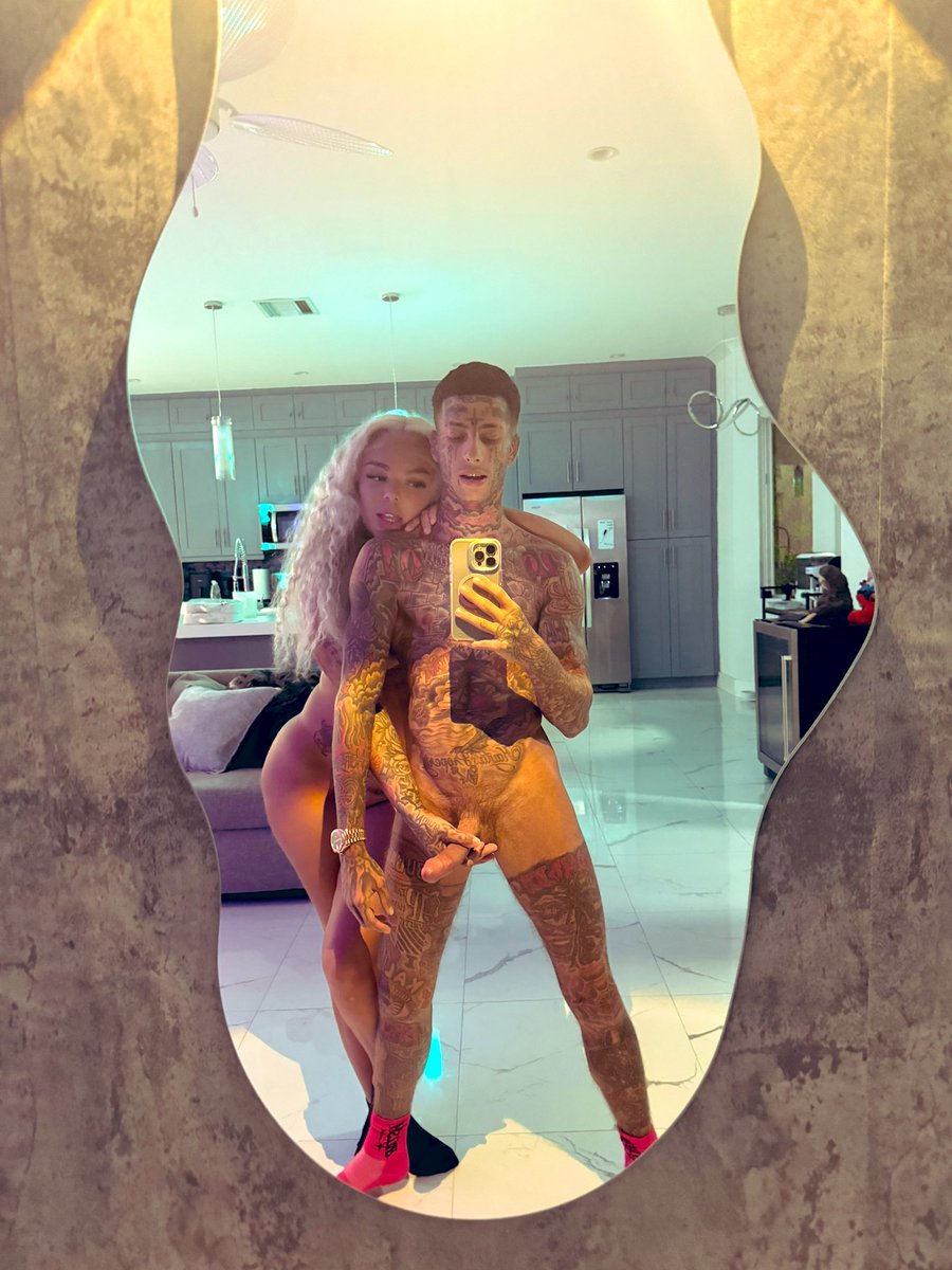 Woah she like my shit big 😳 

fansly.com/Islandboyflyy/