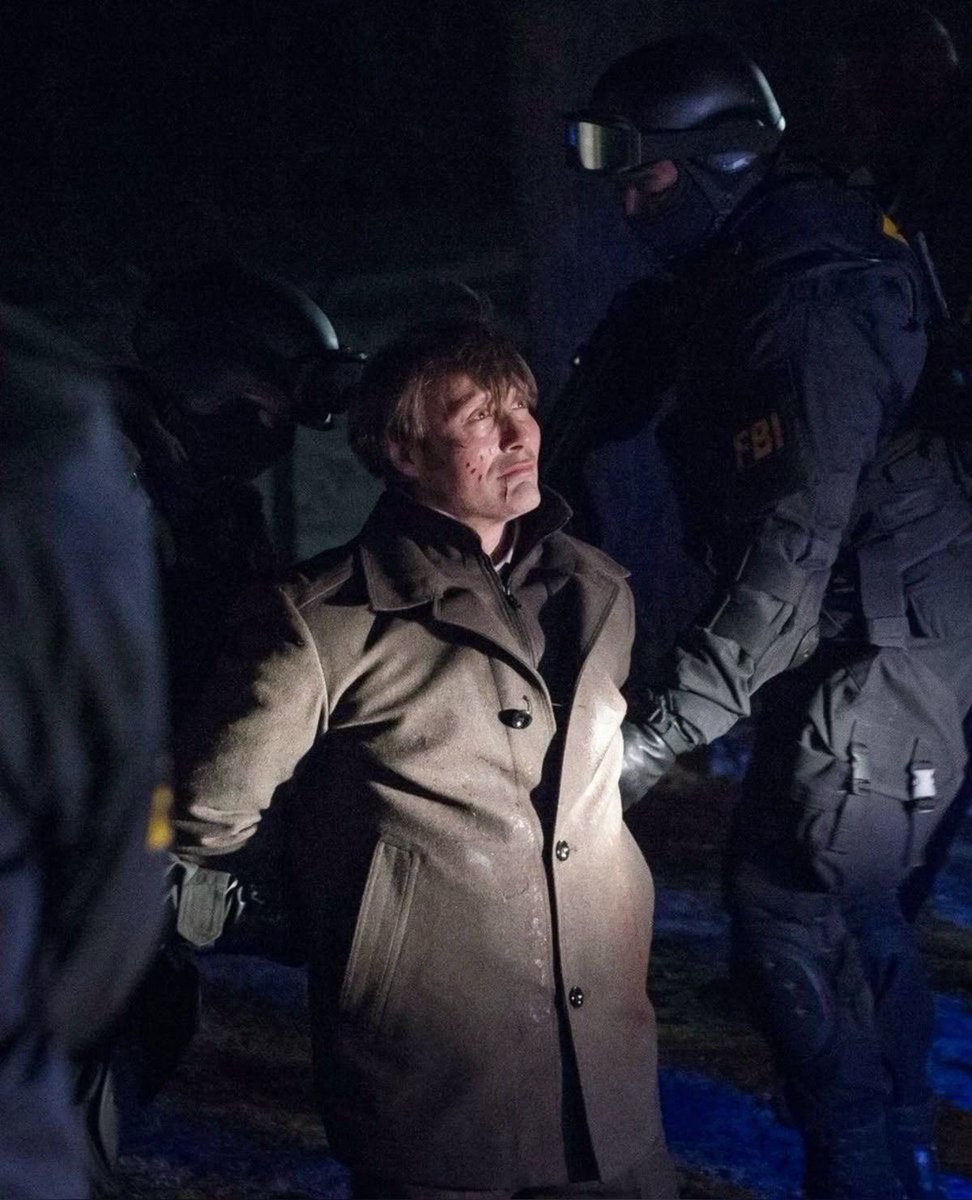 when the fbi profiler is so gorgino you surrender to the fbi so he always knows where to find you