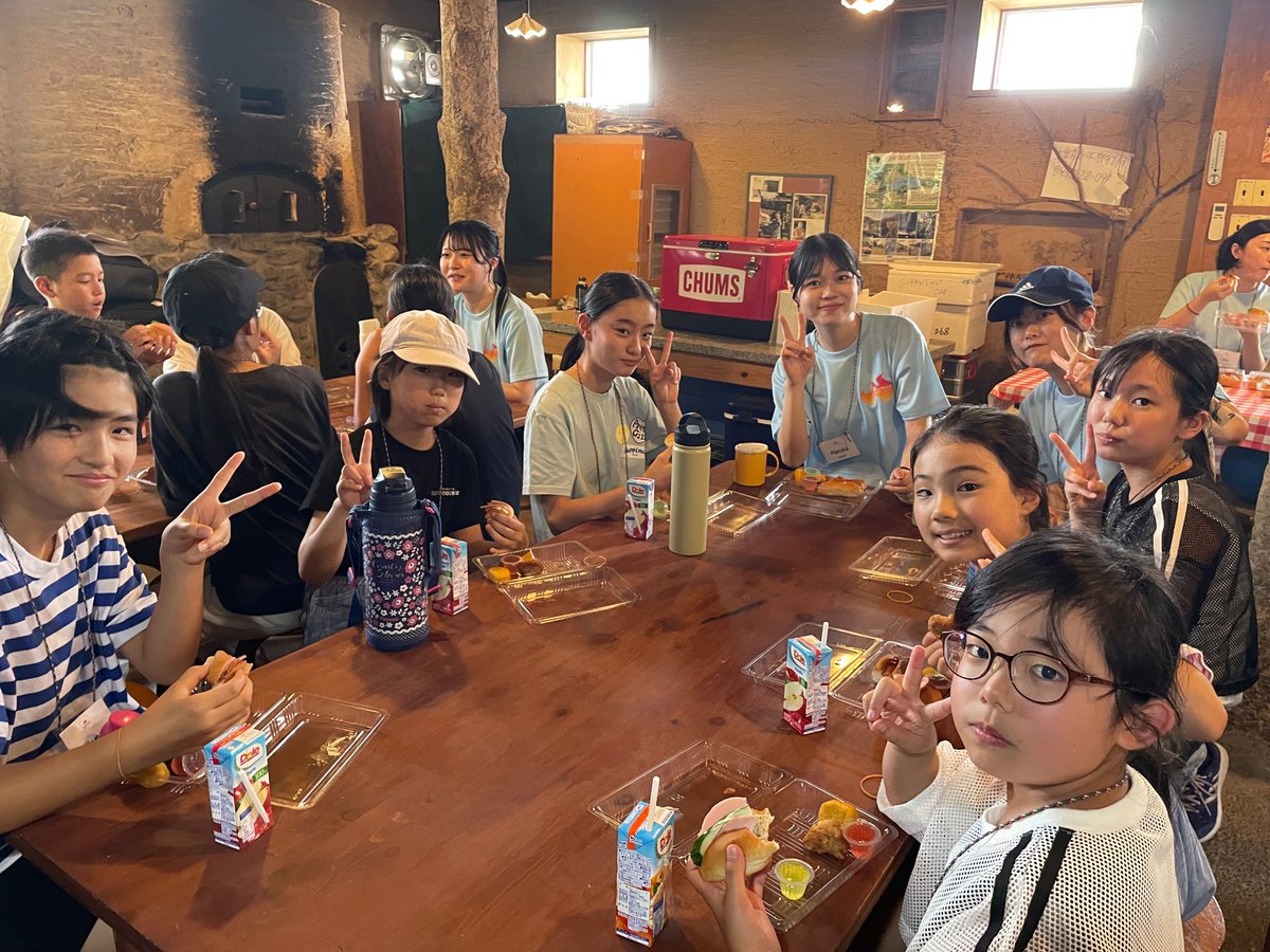 camplifire's tweet image. CAMPLIFIREとは①
Camp + Amplify(増幅する)+ Fire = CAMPLIFIRE
CAMPLIFIREは、子供たちの可能性を増幅し、心に火をつけるサマーキャンプです。