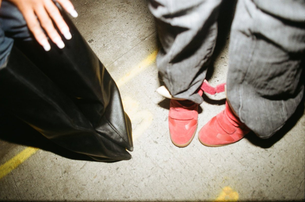 5startsi's tweet image. yk u fly if you watched this music video b4 the world did #videoincomments