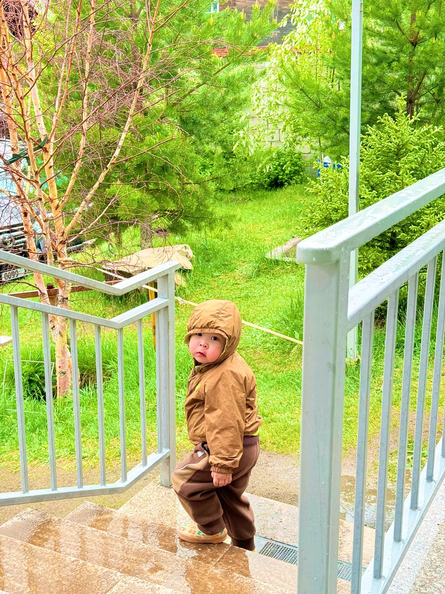 Өнгөлөг мөнгөлөг өөдрөг өөртэй итгэлтэй өнөөдрийг өнгөрүүлээрэй🤍