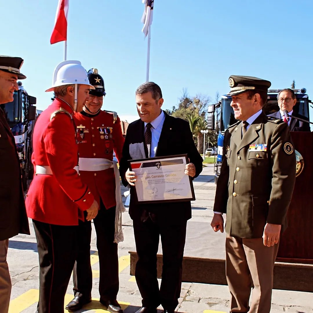 Comandantecbs tweet media