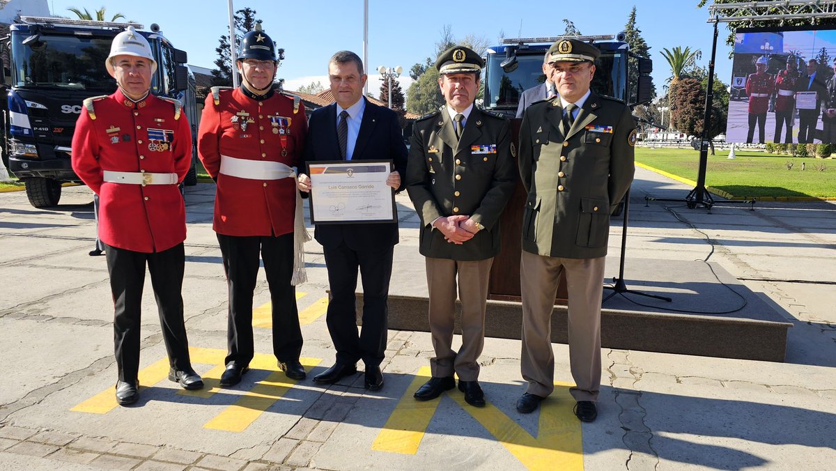 Comandantecbs tweet media