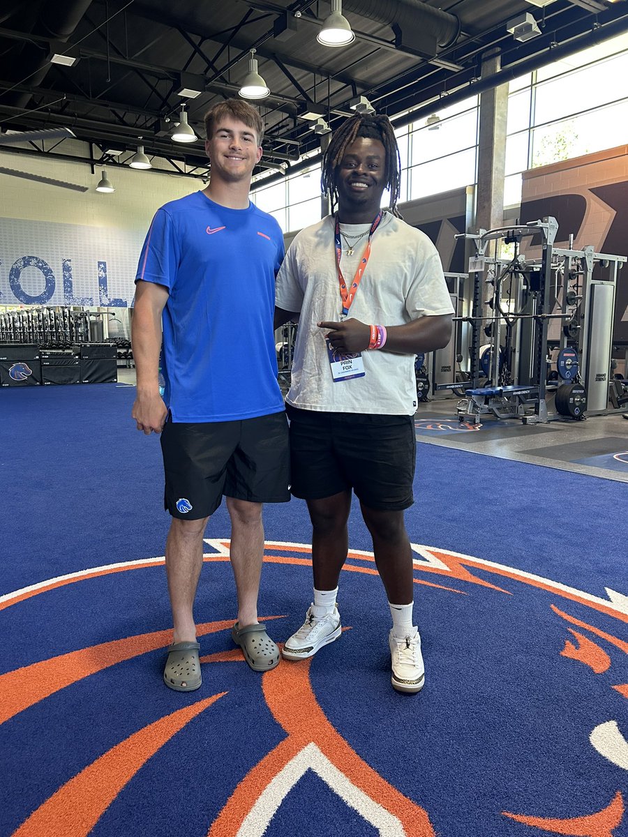 prin_fox77's tweet image. Great time down at @BroncoSportsFB for my OV it was awesome thank you @KennyZamberlin @renczks @shaunyfisk @CoachChinander @coachfrankmaile @BrandonHuffman @Coach_SD @CoachCollins46 @CoachUdy