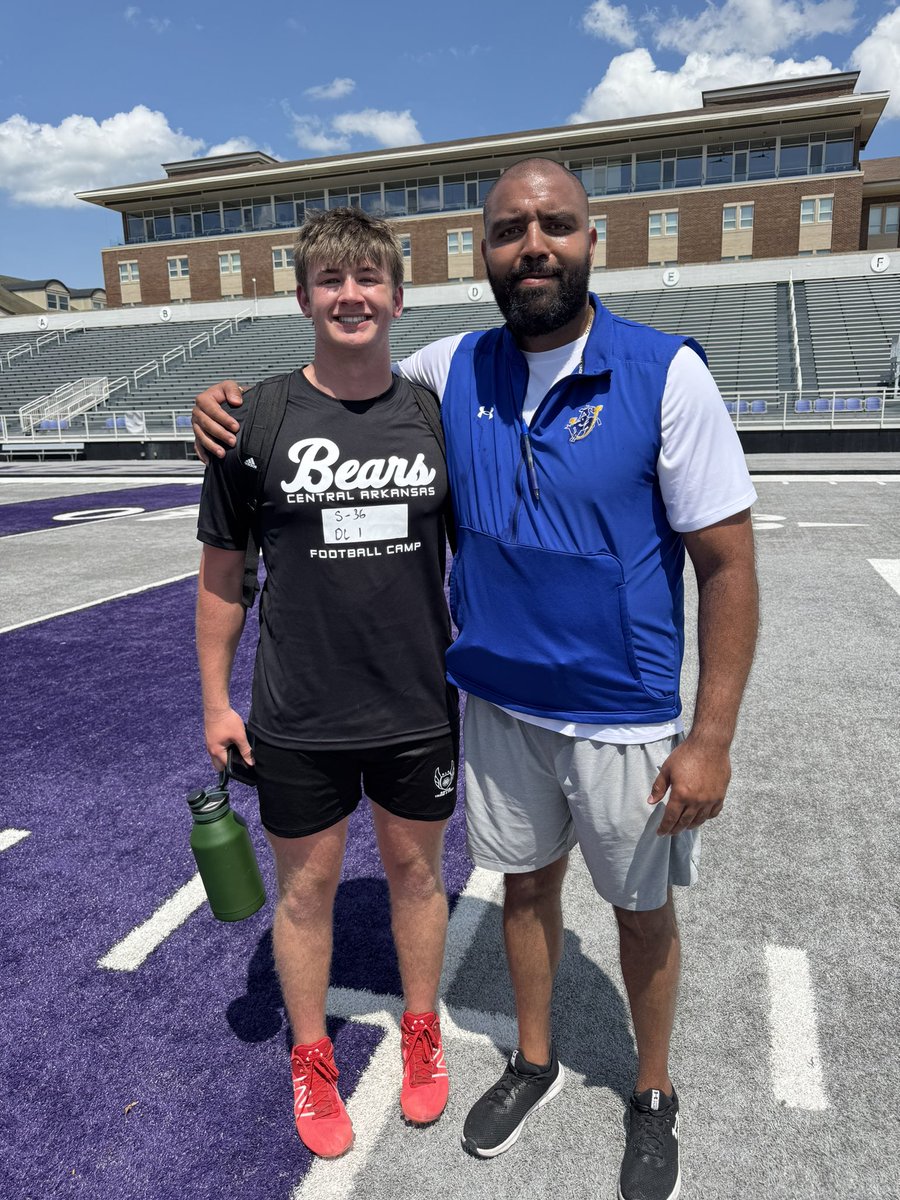 Hunter Collier 2026 (@hunterc3712) on Twitter photo It was great to meet you <a href="/Coach_Langley/">CoachLangley</a>. Thanks for the invite to campus. Can’t wait to check it out.
#ThankfulandGrateful It was great to meet you <a href="/Coach_Langley/">CoachLangley</a>. Thanks for the invite to campus. Can’t wait to check it out.
#ThankfulandGrateful