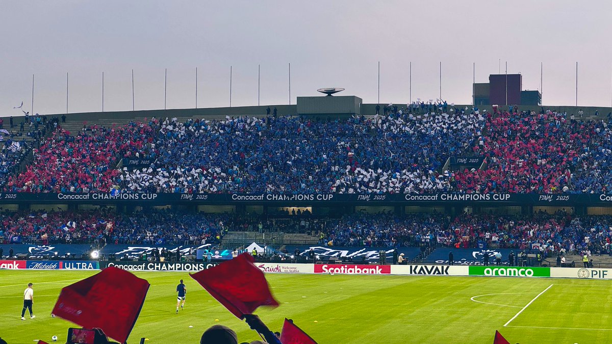 La final generará dos fotos que todo cementero deberá tener a la mano. Esta es una; la otra la toman en 45 minutos.