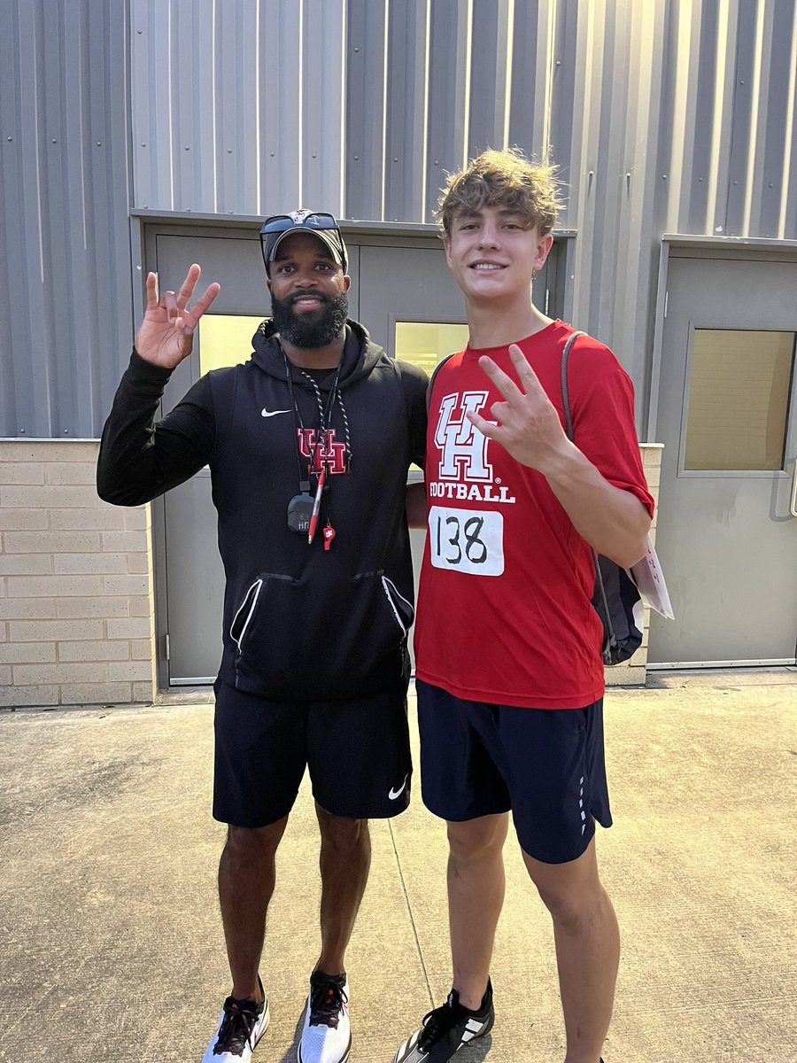 Hunter Haug (@hunterhaug05) on Twitter photo Very blessed for the opportunity to come compete at <a href="/UHCougarFB/">Houston Football</a> . Thanks for the coaching by <a href="/Bell_Brian_/">Brian Bell</a> <a href="/wesley_fritz/">Wes Fritz</a> <a href="/CoachSherms/">Derrick Sherman</a>
@RangerRecruits
<a href="/SV_RangerFB/">SV Ranger Football</a> Very blessed for the opportunity to come compete at <a href="/UHCougarFB/">Houston Football</a> . Thanks for the coaching by <a href="/Bell_Brian_/">Brian Bell</a> <a href="/wesley_fritz/">Wes Fritz</a> <a href="/CoachSherms/">Derrick Sherman</a>
@RangerRecruits
<a href="/SV_RangerFB/">SV Ranger Football</a>
