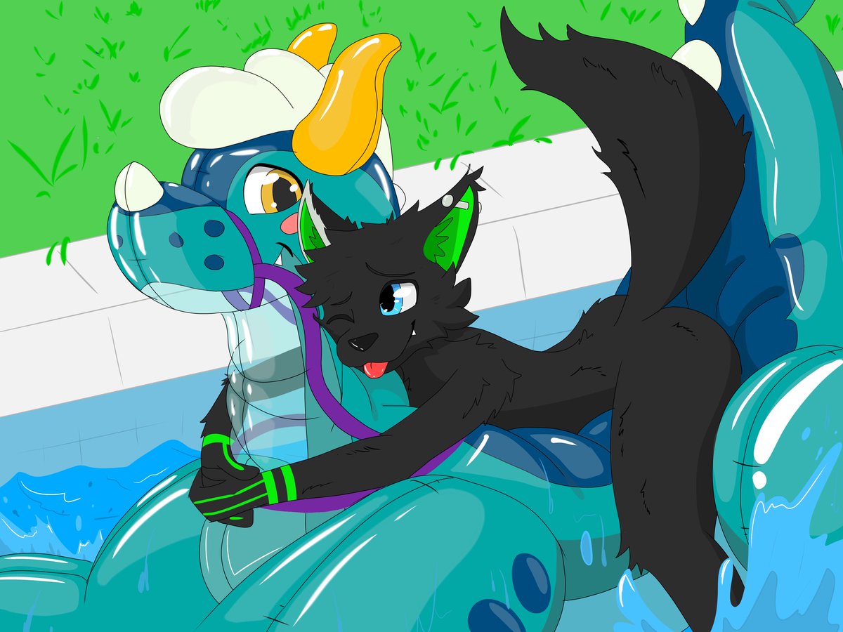 Neio and dewlyn playing in the pool☺️