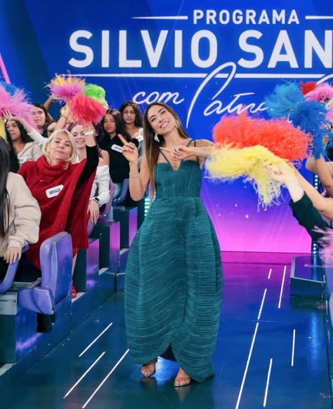 ligadonatv_'s tweet image. 🔔 Toca o sino! @PatiAbravanel bate a Globo e #ShowDoMilhão alcança a liderança em São Paulo. Veja:

23h33
#ProgramaSilvioSantos 8.50
#DomingoMaior 8.31
#EsporteRecord 1.89
#ProgramaDoJoão 0.51
#DomingoEspetacular 0.45

⌨️ Rick Souza