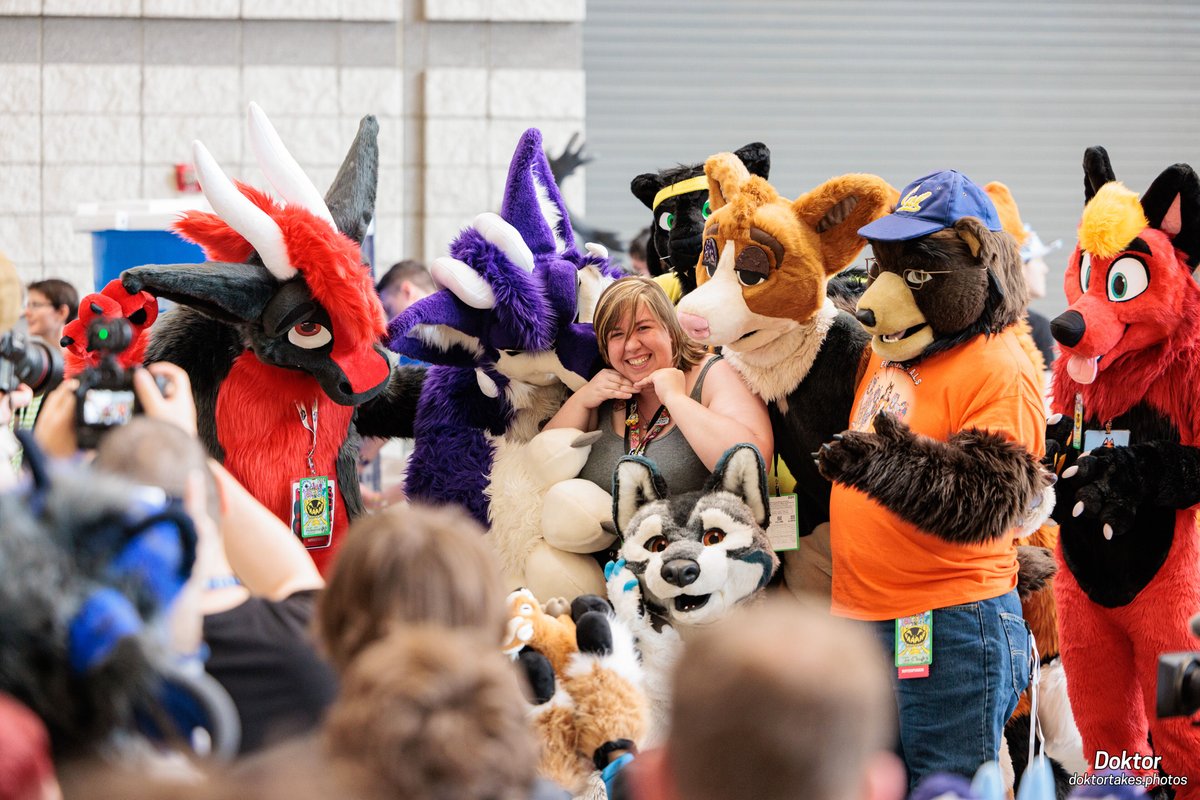 A deep sea adventure needs a fun-filled schedule of panels, workshops, meets and performances - we've got all that and SO much more for #Anthrocon 2025!

Our schedule is now available to view (details may change up until the con)

anthrocon.sched.com

📸 Doktor