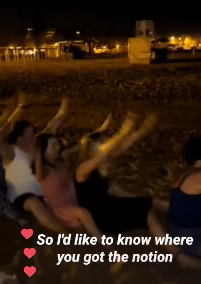 This may or may not have been us doing "Rock the boat" on the beach at 3am this morning 💀 I'll never get sense 🙈🤣