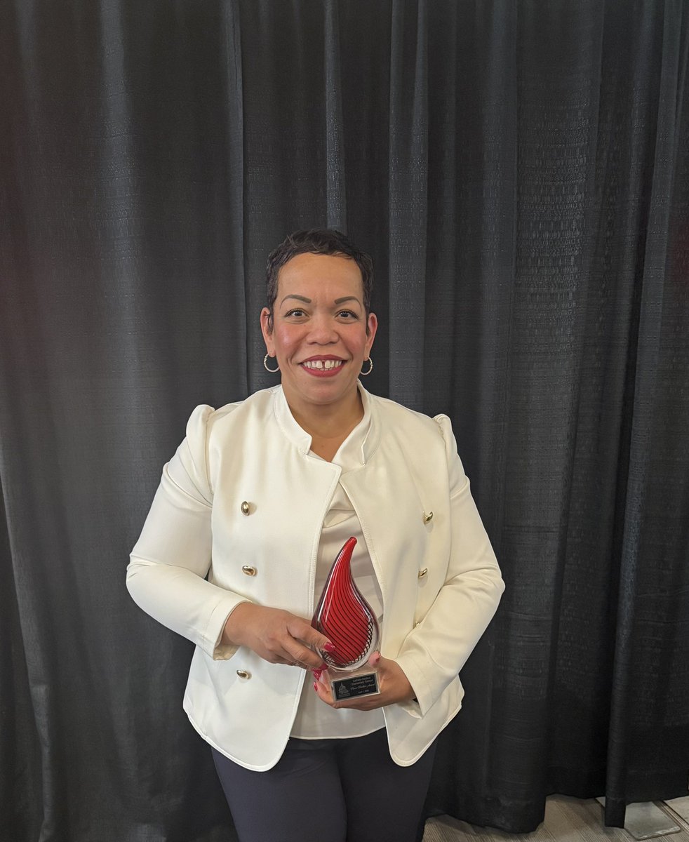 Shelly Gray tweet media