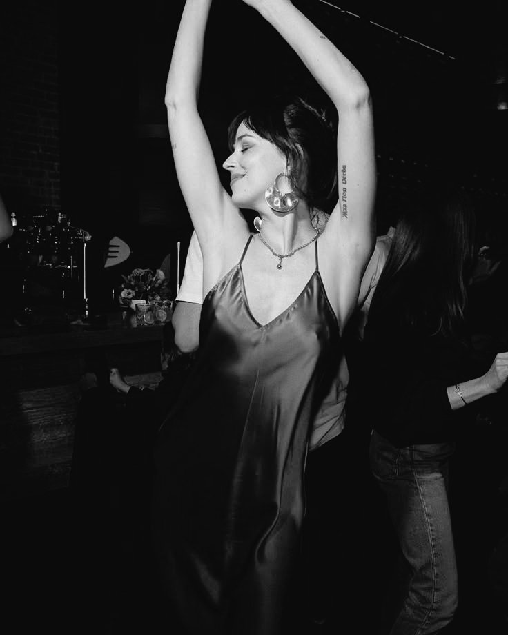 ⠀
⠀
⠀⠀⠀——— 𝖽𝖺𝗇𝖼𝗂𝗇𝗀  𝗅𝗂𝗍𝗍𝗅𝖾  𝗆𝖺𝗋𝗂𝗈𝗇𝖾𝗍𝗍𝖾 ⨾
⠀⠀⠀⠀⠀⠀⠀       𝘢𝘳𝘦 𝘺𝘰𝘶 𝘩𝘢𝘱𝘱𝘺 𝘯𝘰𝘸 ?
⠀