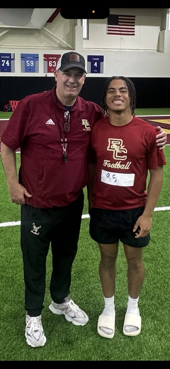 keylanlemen12's tweet image. Had an awesome time, today, competing @BCfootball and personally getting coached up by @BillOBrienBC. Also, thanks to @Coachdwyatt for talking with me, after camp, and look forward to seeing you in the fall. Thanks for the invite @CoachCuono. @JClarkHFB247 @PTFFootball…