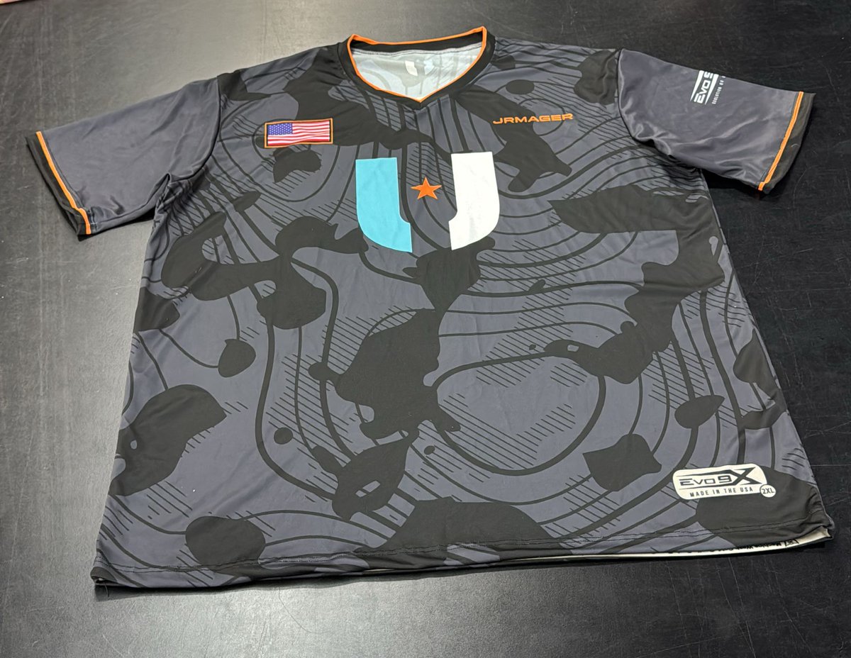 evo9x's tweet image. RECENT JERSEY FOR @UnityGamingLLC
Store: evo9x.gg/collections/un…
Get now your merch with a 25% OFF with the code "EVO25"