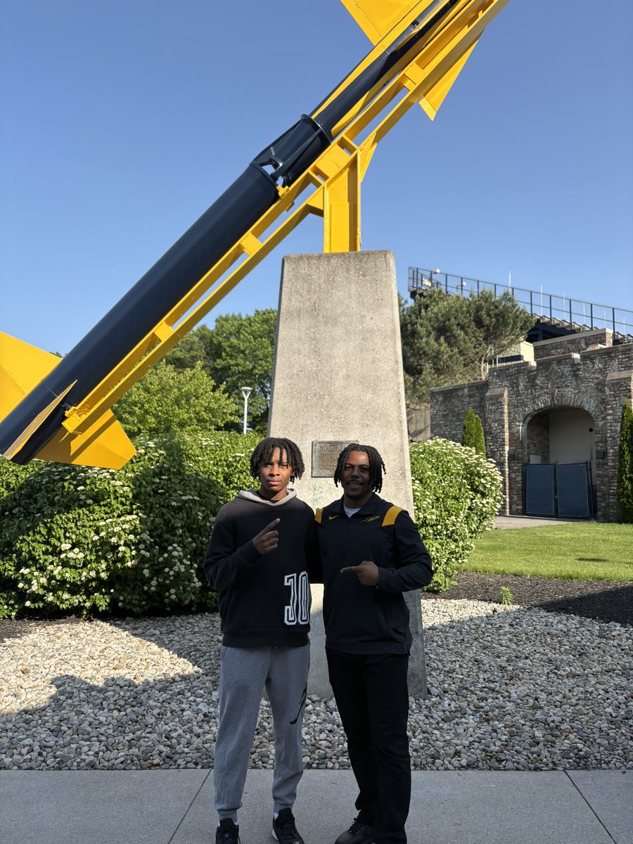 OrinMeans22's tweet photo. Had a great time touring the campus @ToledoFB. Thank you for the opportunity!! @CoachBGasser @CoachTBennett_ @_THarris1 @npatexas1 https://t.co/LJzW8YCb1e