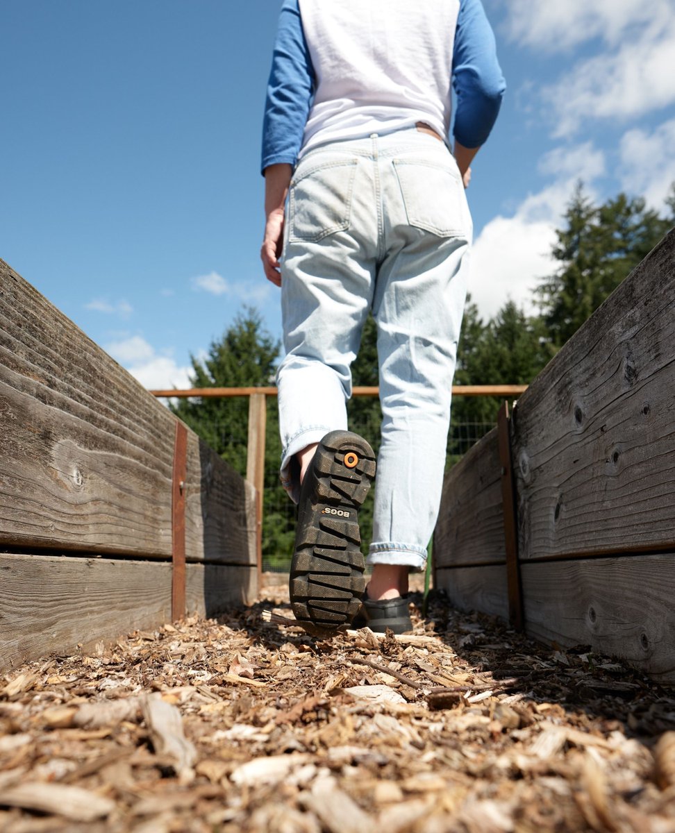 Garden hustle, made easier.

The women's Sauvie II Clogs are waterproof, slip-on, and built for every step you take outside. 🛒🪴

#BOGS #Footwear #Gardening