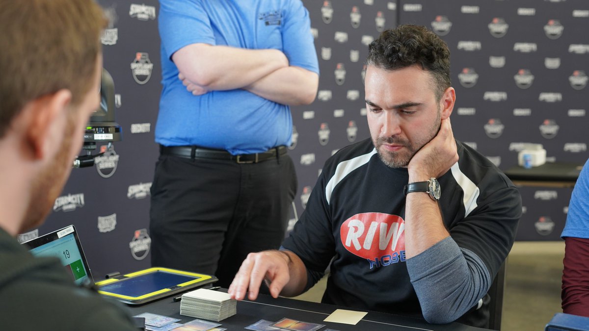 Andrew Bailey advances to the finals of Magic Spotlight: Secret Lair with Esper Reanimator, taking his semifinals match 2-0 over Raja Sulaiman! 📰

Join us for the finals, LIVE from #SCGINDY!

youtube.com/watch?v=6btdyg…
twitch.tv/starcitygames

#SpotlightSecretLair