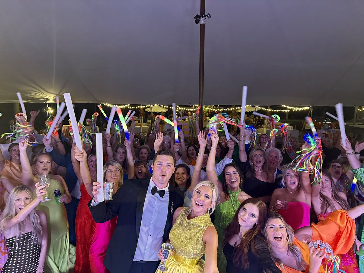 ❤️Grace &amp; Ryan❤️
.
#FlyByRadio #MariannaWedding #WeddingVibes2025 #LoveInFlorida #GraceAndRyanForever #WeddingBandVibes #FloridaWedding #May312025 #HappilyEverAfter
