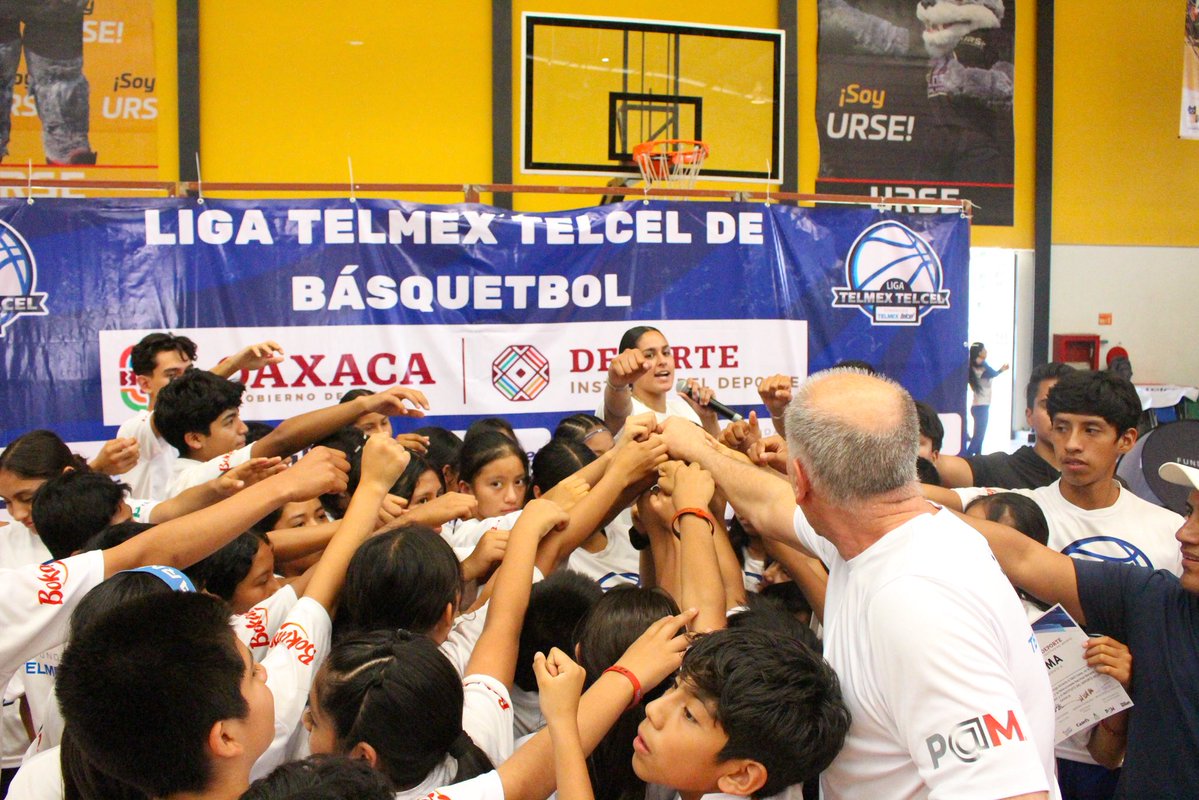 Robert MacKinnon (@coach_mac4) on Twitter photo Closeout session of our <a href="/Ligatelmex/">Liga Telmex-Telcel</a> skills camp in Oaxaca - awesome group of Girls & Boys to work with! Growing the game one day at a time! <a href="/Ligatelmex/">Liga Telmex-Telcel</a> <a href="/Robbygonzo/">Roberto Gonzalez</a> <a href="/marianavalca/">Mariana Valenzuela</a> <a href="/BigShotsGlobal/">BIG SH🏀TS</a> Closeout session of our <a href="/Ligatelmex/">Liga Telmex-Telcel</a> skills camp in Oaxaca - awesome group of Girls & Boys to work with! Growing the game one day at a time! <a href="/Ligatelmex/">Liga Telmex-Telcel</a> <a href="/Robbygonzo/">Roberto Gonzalez</a> <a href="/marianavalca/">Mariana Valenzuela</a> <a href="/BigShotsGlobal/">BIG SH🏀TS</a>