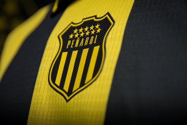 ¡PEÑAROL CAMPEÓN DE LA COPA LIBERTADORES DE FUTSAL! 🏆🇺🇾🌎

🟡⚫️ Ahora, el Carbonero es campeón continental en múltiples disciplinas:

- Futbol ⚽️
- Basket 🏀
- Rugby 🏉
-  Futsal ⚽️