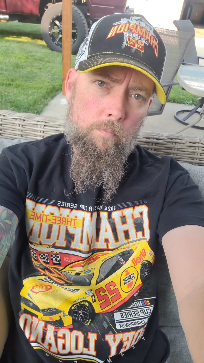 krazcase's tweet image. Let's go @joeylogano !!